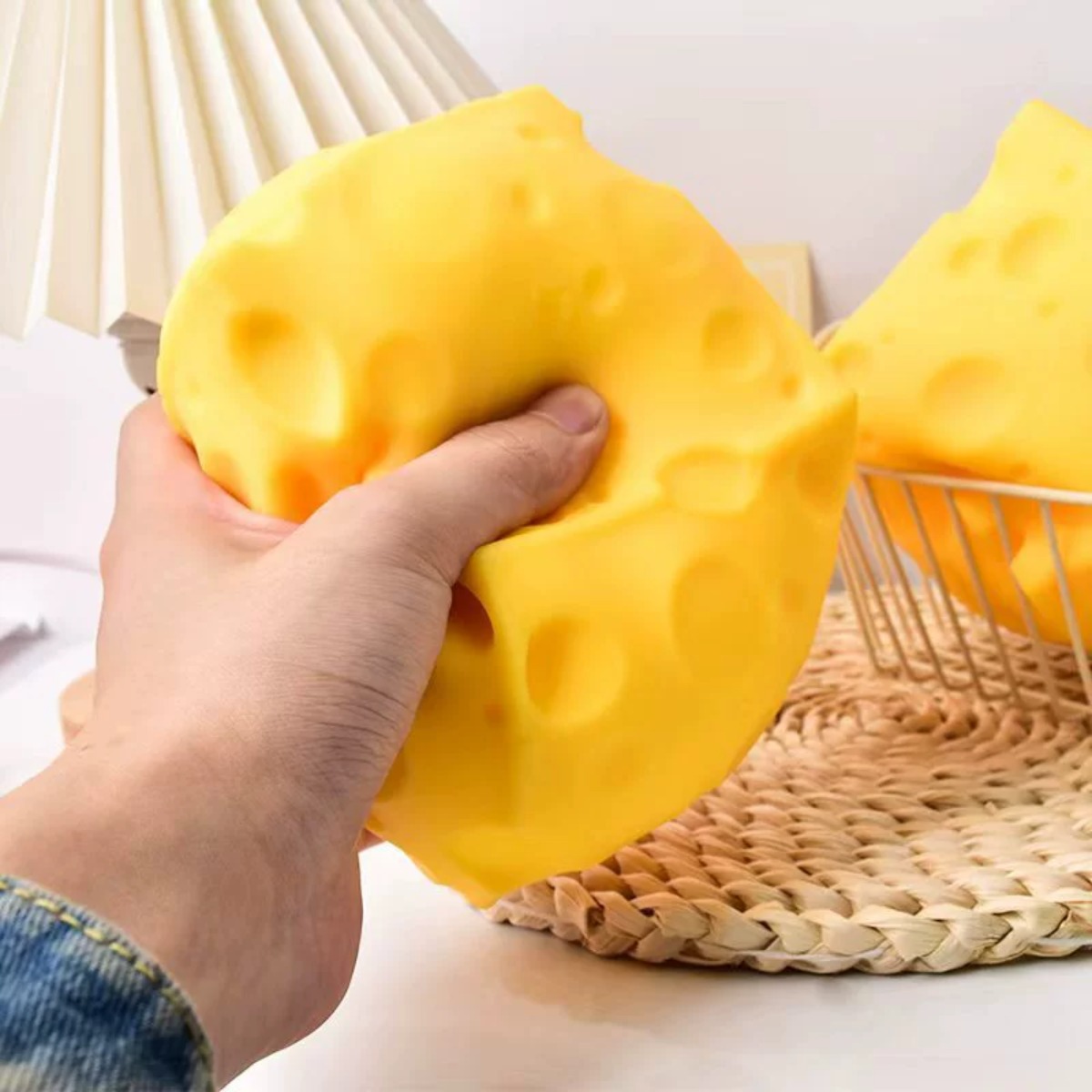 Pelota Antiestrés de Queso, Ju - Food & Snacks Coloring Book Bold & Easy reseña y precio